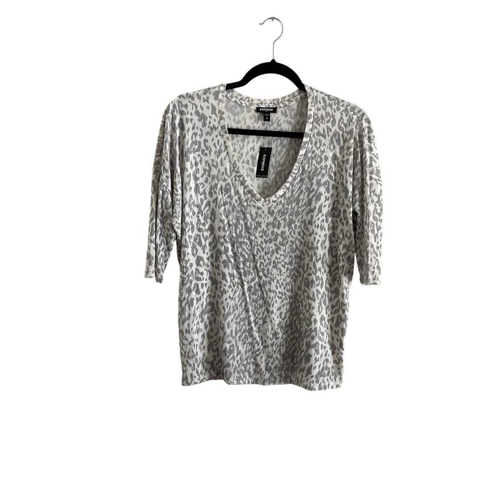 Express Womn S White/Gray Animal Print 1/2 Sleeve V-Neck Lightweight Sweater NWT